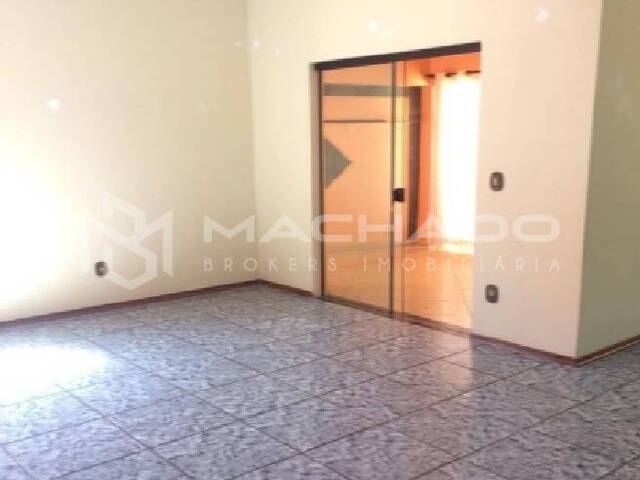 #165 - Casa para Venda em São Carlos - SP - 2