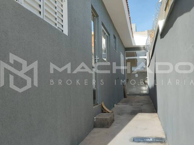 #179 - Casa para Venda em São Carlos - SP - 2