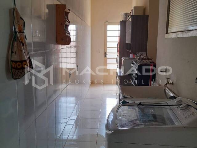 Venda em Conjunto Habitacional Planalto Verde - São Carlos