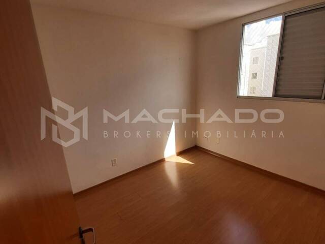 Apartamento para Venda em São Carlos - 4