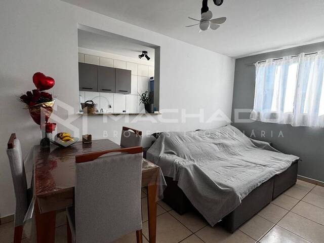 Apartamento para Venda em São Carlos - 4