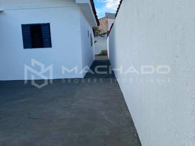Casa para Venda em São Carlos - 4