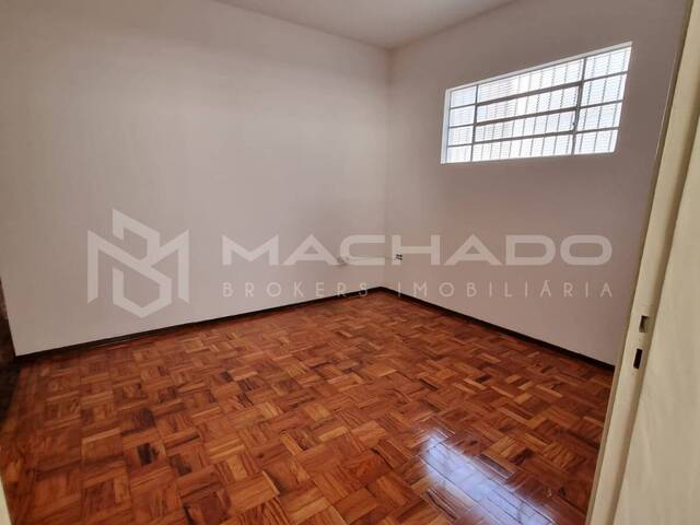#399 - Casa para Venda em São Carlos - SP